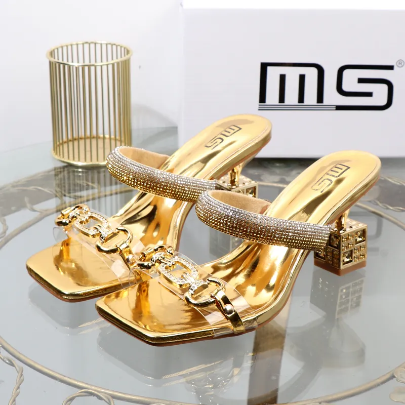 Women's slippers 2023 summer fashion Transparent belt metal decoration box shaped square Alien heel high heels wearing sandals