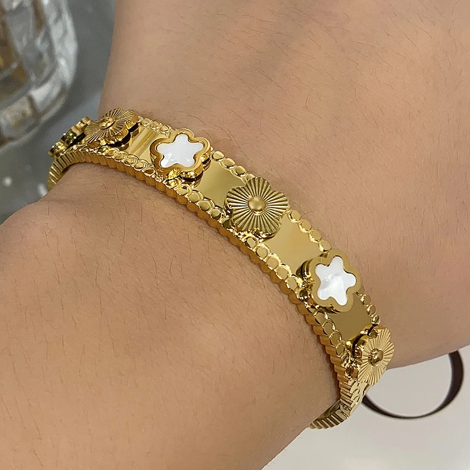Yupsk Fashion Five-leaf Flower Stainless Steel Bracelet Bangle 18k Gold Color Lucky Grass Bracelets Female Jewelry Gift