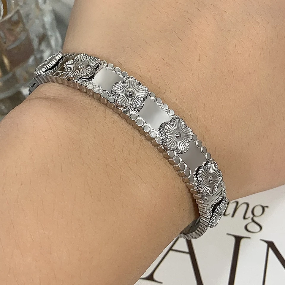 Yupsk Fashion Five-leaf Flower Stainless Steel Bracelet Bangle 18k Gold Color Lucky Grass Bracelets Female Jewelry Gift