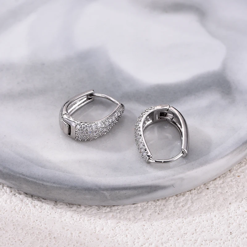 Fashion Zirconia Huggie Hoop Earrings Woman Geometric U Shape Hoops Ear Buckle Gold Silver Color Elegant Daily Vintage Jewelry