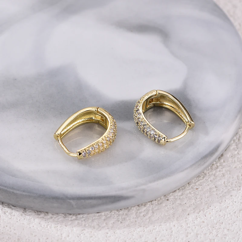 Fashion Zirconia Huggie Hoop Earrings Woman Geometric U Shape Hoops Ear Buckle Gold Silver Color Elegant Daily Vintage Jewelry