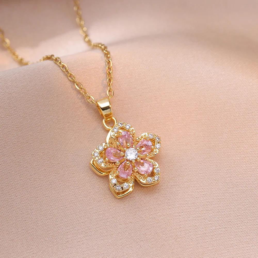 Shiny Zircon Romantic Flower Pendant Necklace For Women Gold Plated Rotatable Flowers Choker Girls Wedding Party Luxury Jewelry Shiny Zircon Romantic Flower Pendant Necklace For Women Gold Plated Rotatable Flowers Choker Girls Wedding Party Luxury Jewelry