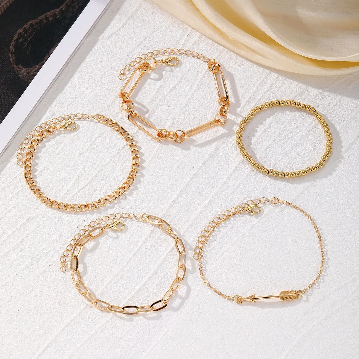5Pcs/Set New Simple Gold Color Multilayer Bracelet Set For Women Rhomboid Twist Smooth Surface Bangle Jewelry Party Gift