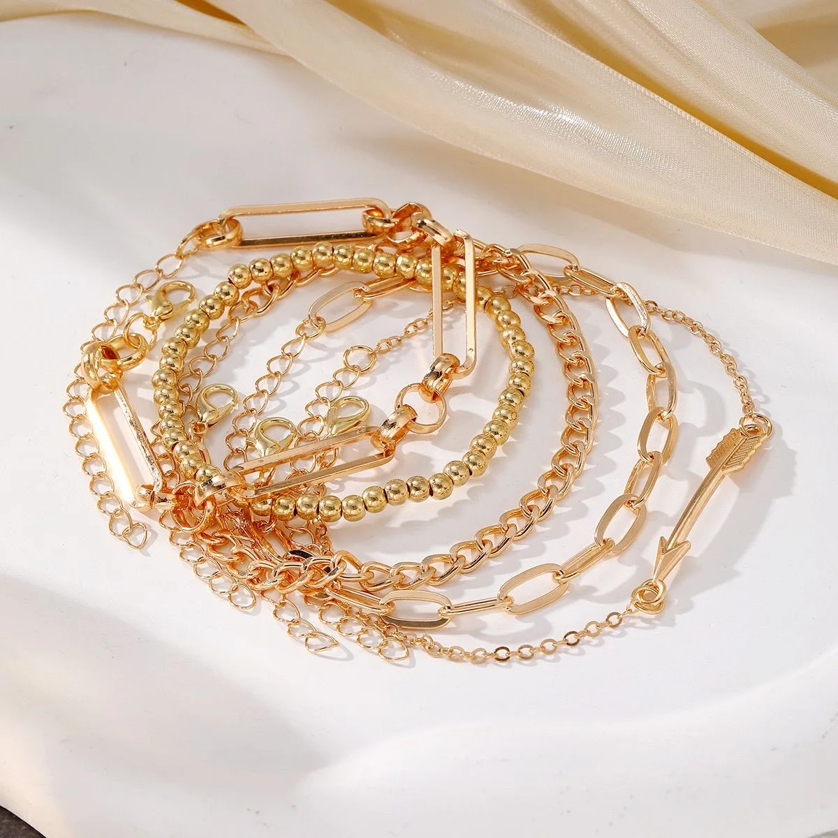 5Pcs/Set New Simple Gold Color Multilayer Bracelet Set For Women Rhomboid Twist Smooth Surface Bangle Jewelry Party Gift