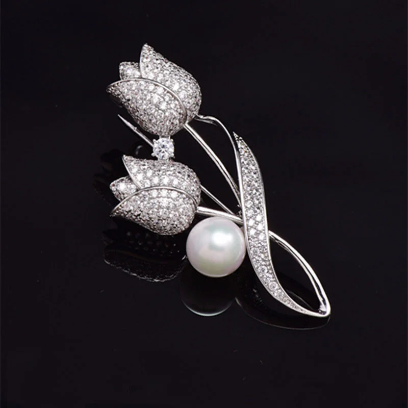 Advanced Luxury 2023 New Tulip Flower brooch Elegant Design Sense Rose White Stone Jewelry
