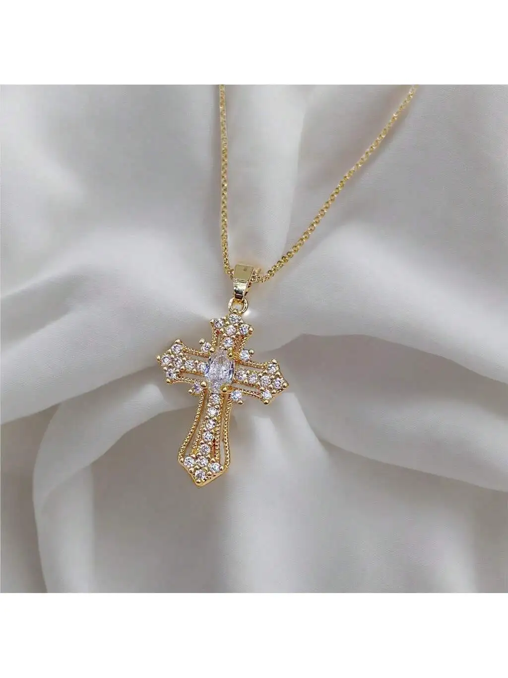 Vintage cross necklace Personalized pendant necklace niche design clavicle chain