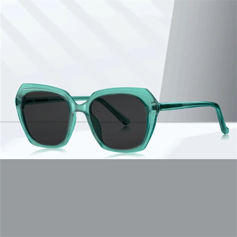 LOERHUNAR 2025 New Fashion Transparent Green Myopia Sunglasses for Woman Large frame TR90 Personality Brand Design Sun Glasses