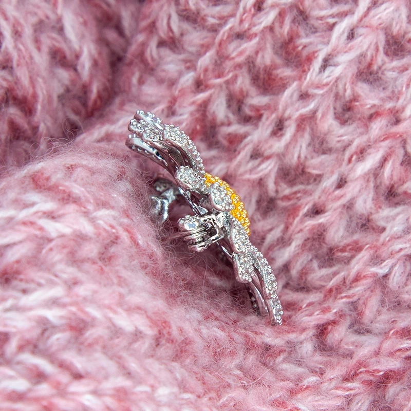 Trendy Big Zircon Daisy Brooches Shiny Sunflower Pins For Women Men Dress Scarf Corsage Wedding Jewelry Clothing Accessories