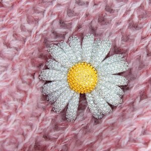 Trendy Big Zircon Daisy Brooches Shiny Sunflower Pins For Women Men Dress Scarf Corsage Wedding Jewelry Clothing Accessories