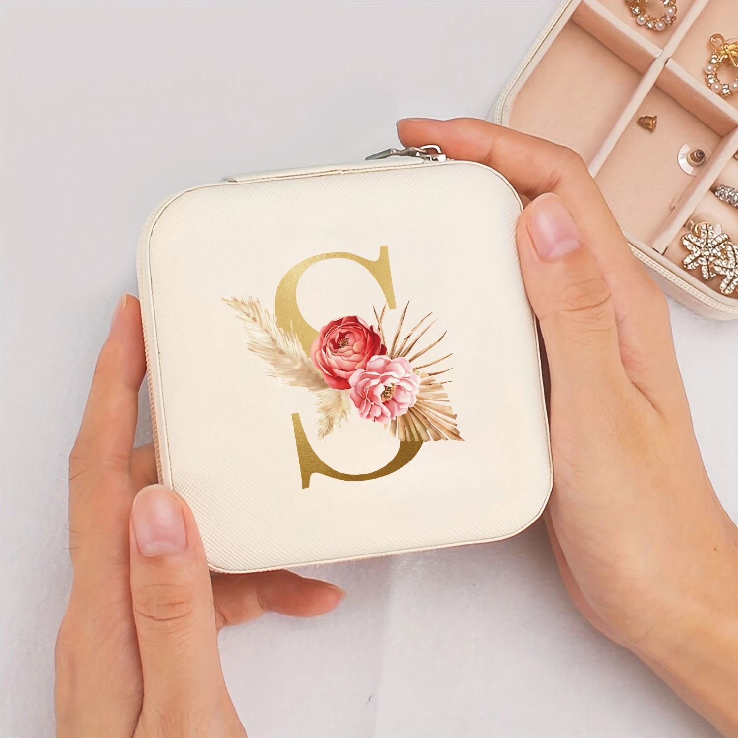A-Z Alphabet Print Beige Jewelry Box, Elegant Travel Jewelry Case with Zipper Closure, Ideal for Bridesmaid Gifts | Jewelry Box