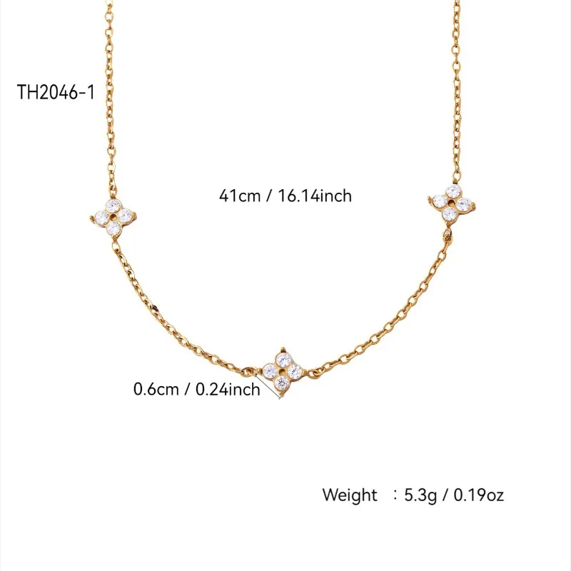 Stainless Steel Crystal Clover Pendant Necklace for Women Elegant Lucky Charm Jewelry Gift Simple Design Fashion Chain
