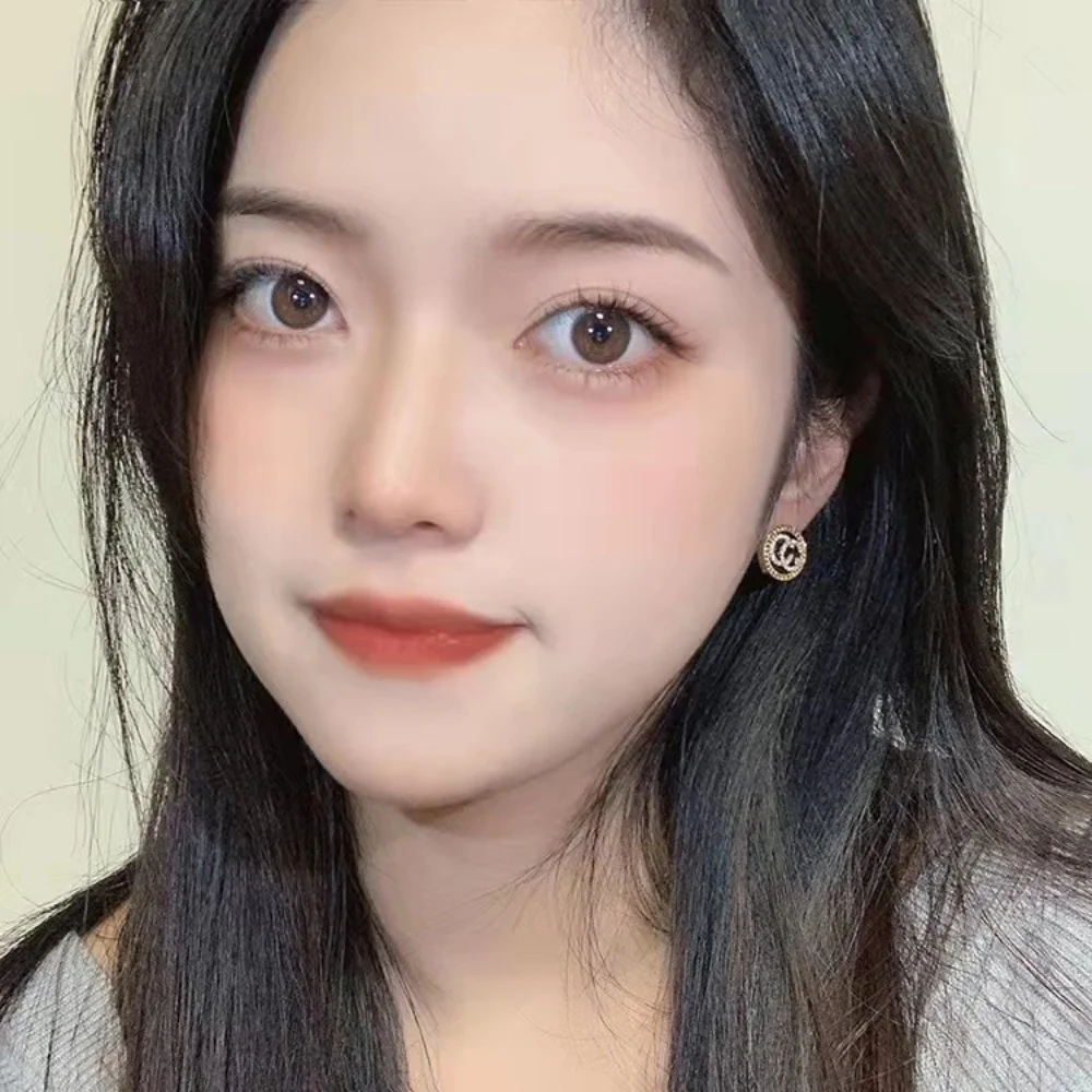 Zircon-studded letter stud earrings - simple and elegant round earrings for wholesale purchase