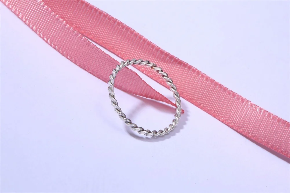 Chic Twisted Rope Slim Ring for Women, Stainless Steel Metal Wedding Rings Finger Band, New Elegant Simple Vintage Party Jewelry