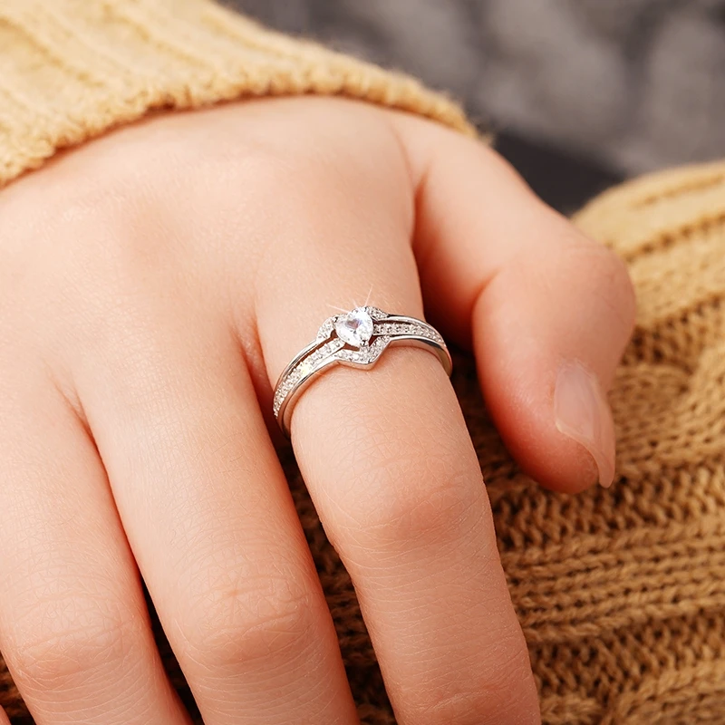 Huitan Romantic Wedding Band Ring Female Love Jewelry Brilliant Heart Zirconia Finger Accessories for Engagement Exquisite Gift