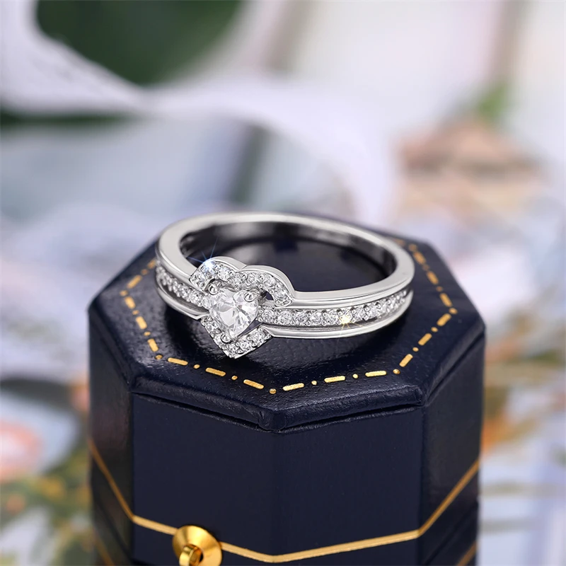 Huitan Romantic Wedding Band Ring Female Love Jewelry Brilliant Heart Zirconia Finger Accessories for Engagement Exquisite Gift