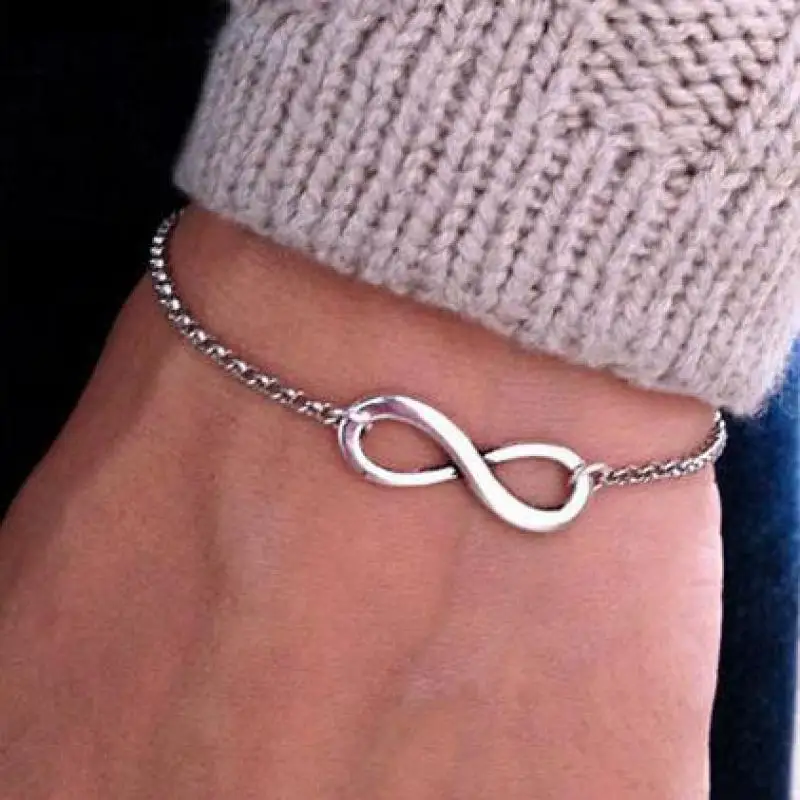 New Personalized Butterfly Pendant Anklet Summer Beach Leg Chain Handcrafted Anklet Gold And Silver Headwear Wholesale And Retai